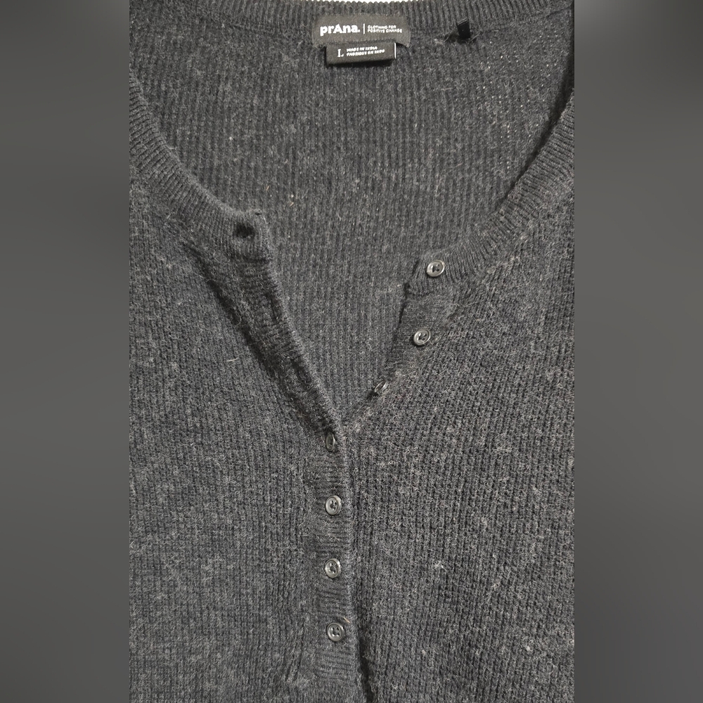 prAna Milani Henley Size L - Picture 5 of 8